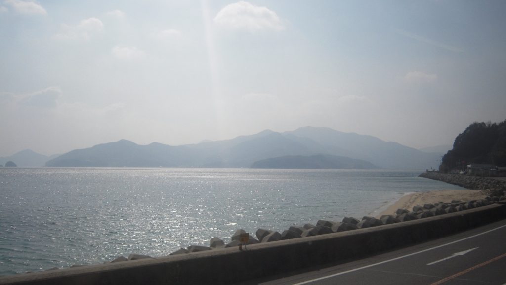 山陽本線車窓からの周防大島